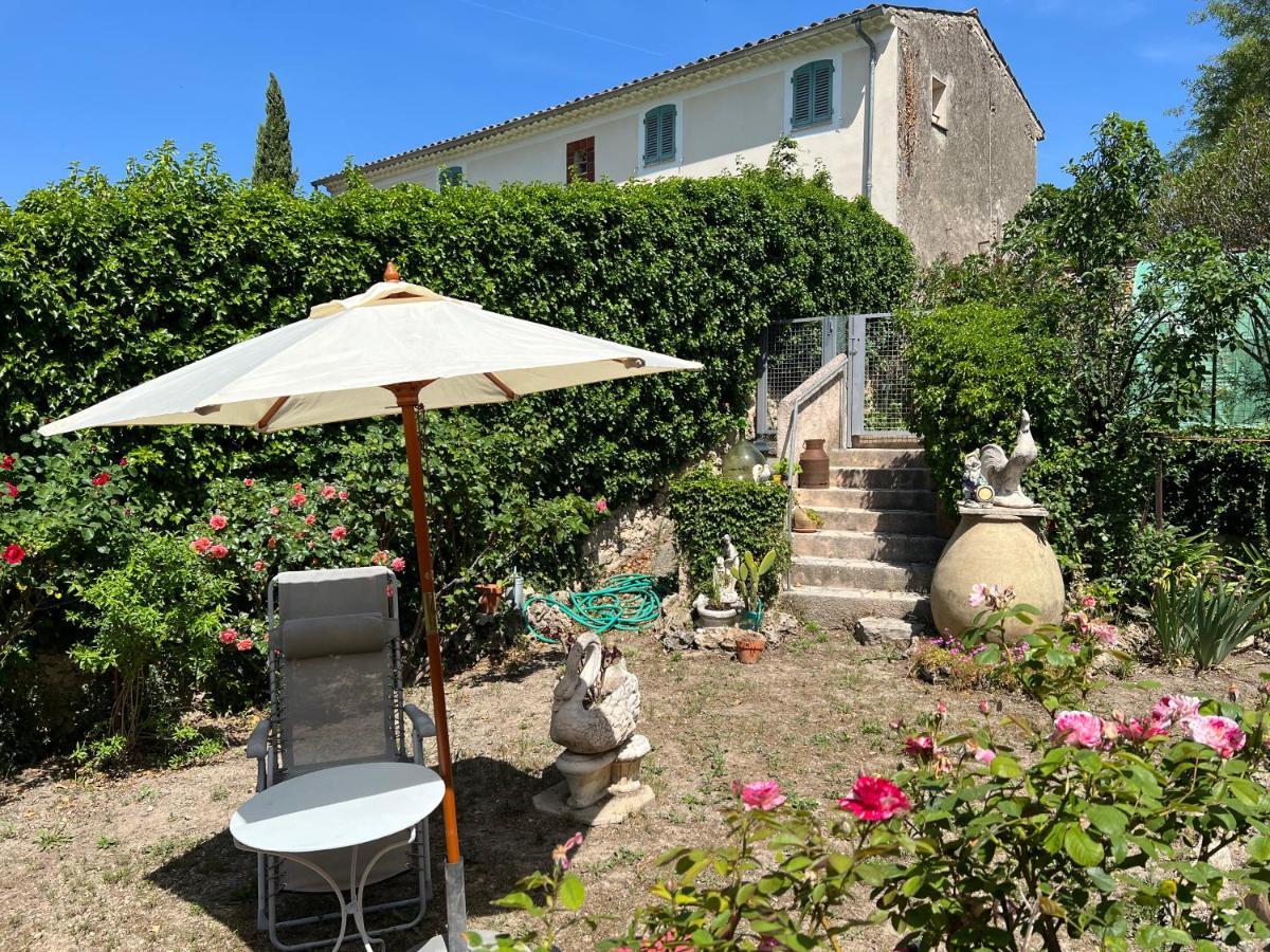 Villa Lumineuse Et Spacieuse Lorgues Exteriör bild